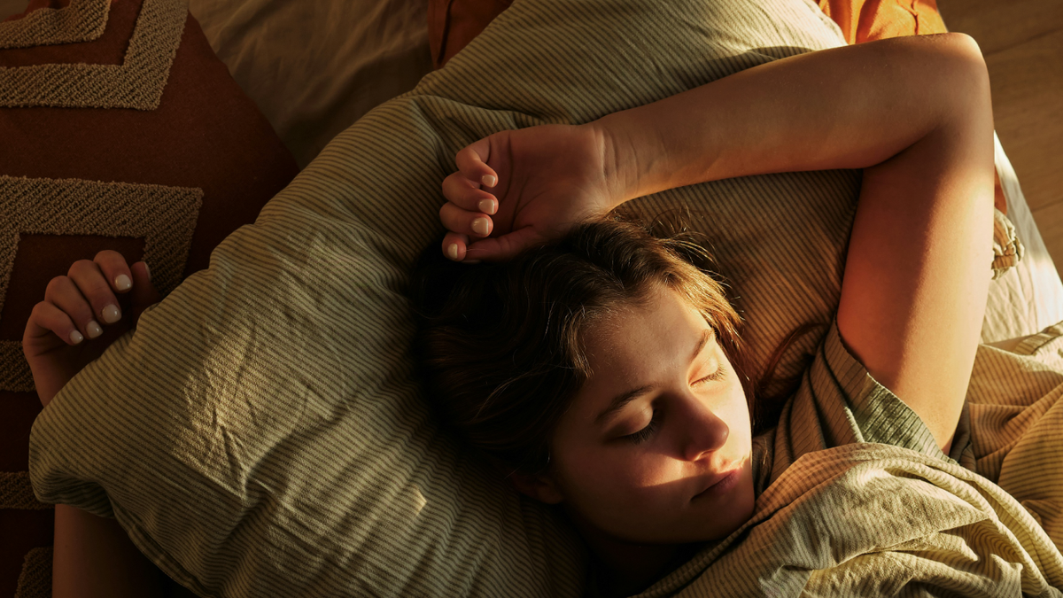 ¿Cómo debemos dormir para reducir el estrés?