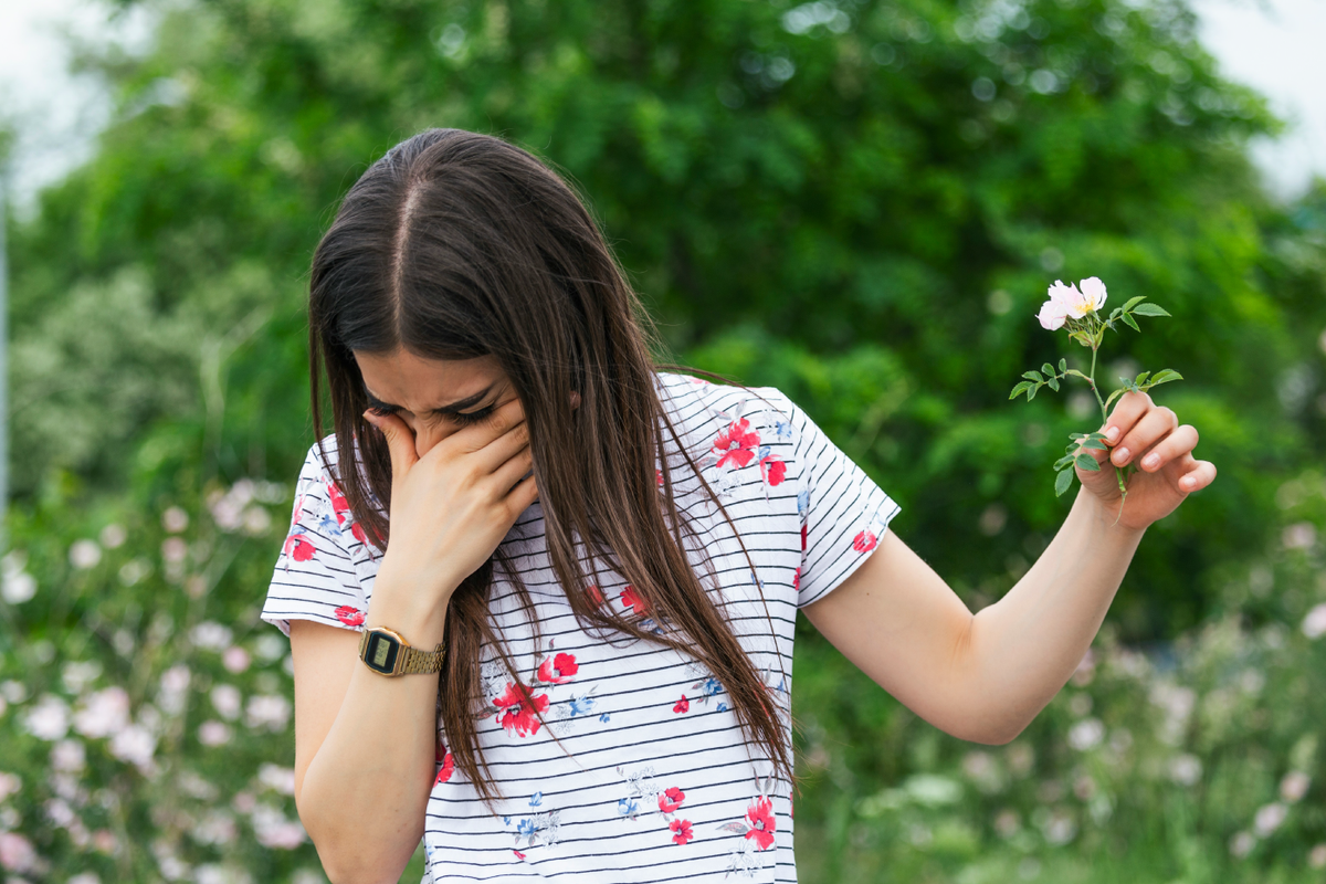 ¿Cómo afectan las alergias, particularmente en primavera?